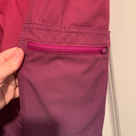 Like new, Figs limited edition ombré scrub set - Picture 8 of 8